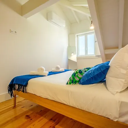 Spacious W. Beautiful & Sunny Private Terrace * Porto