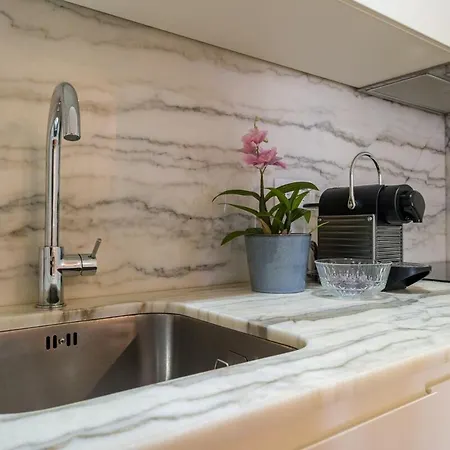 アパート Spacious W. Beautiful & Sunny Private Terrace ポルト