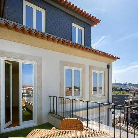 Spacious W. Beautiful & Sunny Private Terrace Appartement Porto