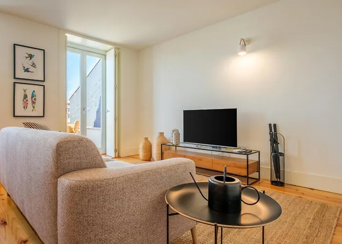 Spacious W. Beautiful & Sunny Private Terrace Διαμέρισμα *