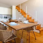 Spacious W. Beautiful & Sunny Private Terrace