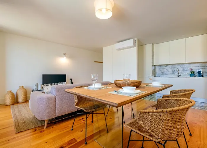 Lejlighed Spacious W. Beautiful & Sunny Private Terrace